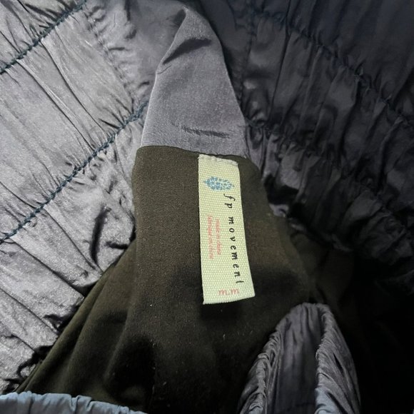 FREE PEOPLE THE WAY HOME SHORTS BLUE MEDIUM HIGH WAISTED NYLON SMOCKED WAISTBAND - Picture 6 of 8